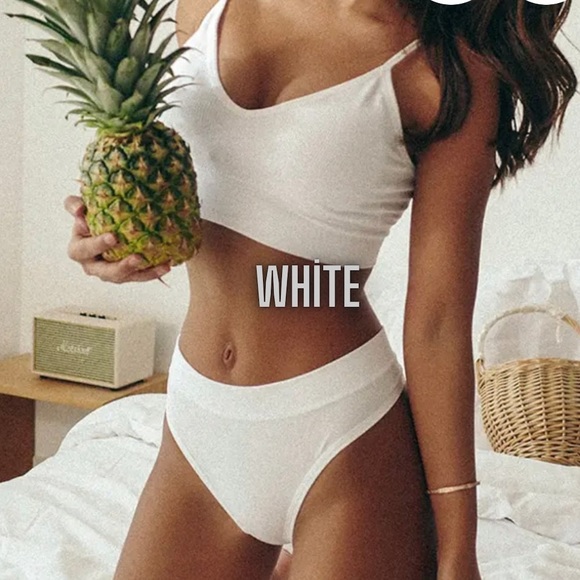 3 sets 🌟 Bralette & thong panty set ✨NIB✨ - Picture 2 of 5